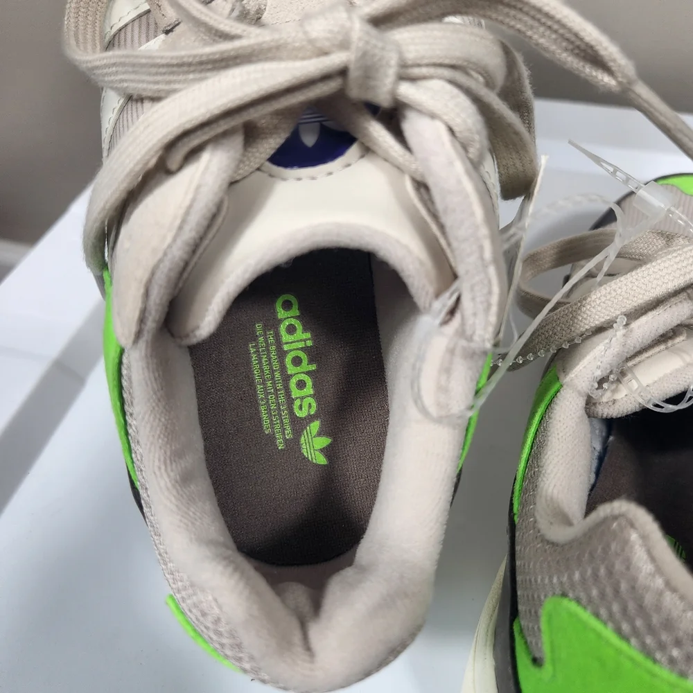 Adidas Yung-96 NWT Solar Green Men's Running/Walking Sneakers US Size 6, 2018